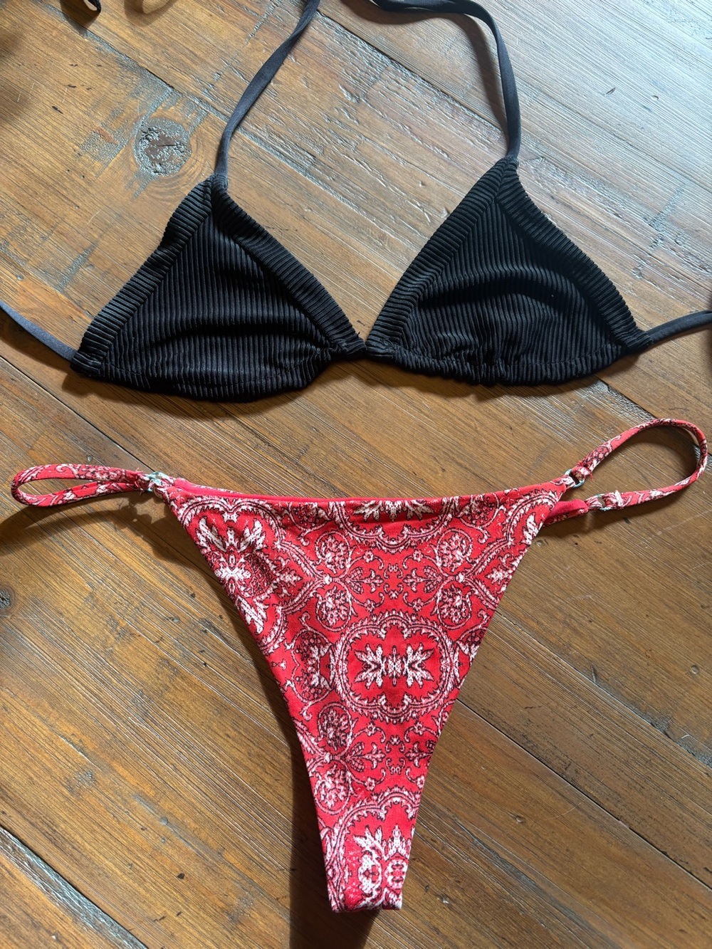 Frankie’s bikinis bandana print bikini set